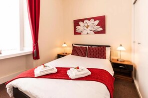 2 chambres, fer et planche Ă repasser, Wi-Fi, draps fournis