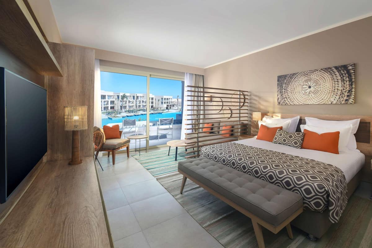 Minibar, in-room safe, free cribs/infant beds, free WiFi