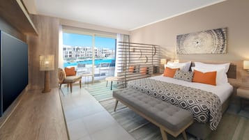 Minibar, brankas, tempat tidur bayi gratis, dan Wi-Fi gratis