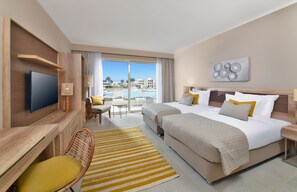 Minibar, in-room safe, free cribs/infant beds, free WiFi - Steigenberger Resort Ras Soma (Soma Bay)