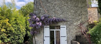 Country house with swimming pool and panoramic view