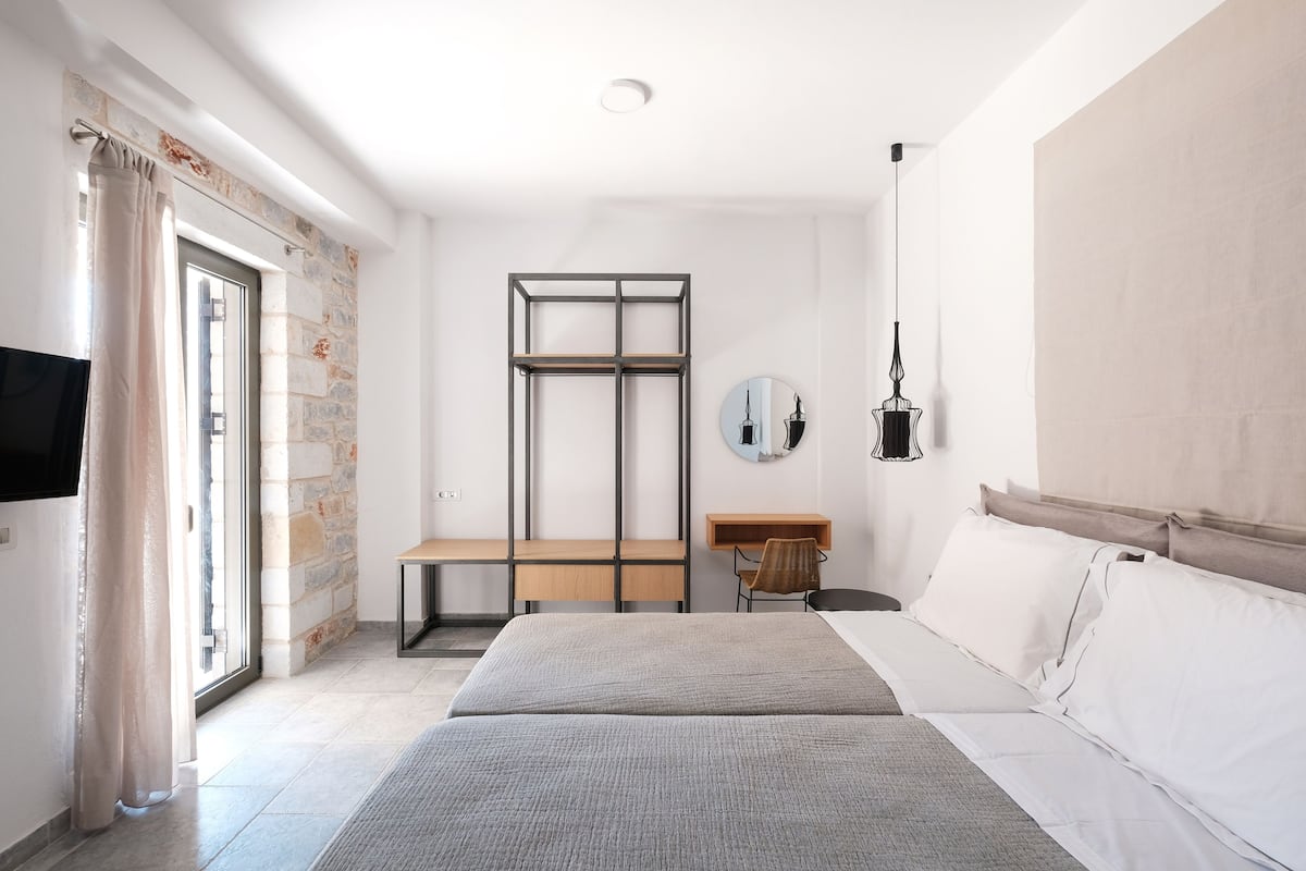 Grand-Suite, 2 Schlafzimmer, Gartenblick | 1 Schlafzimmer, hochwertige Bettwaren, Minibar, Zimmersafe