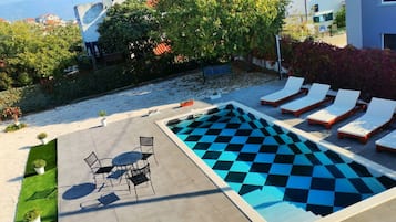 House | Pool | Outdoor pool