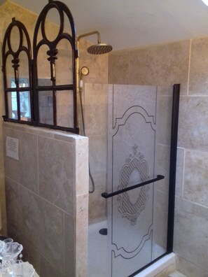 Bathtub - La Cascade (Joannas)