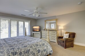 3 bedrooms, iron/ironing board, free WiFi, bed sheets - 12 Turtle Lane Club - Lagoon Views & Steps to the Beach (Hilton Head Island)