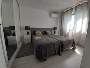 Apartamento Premier | 3 dormitorios, espacio para trabajar con un portátil, wifi gratis