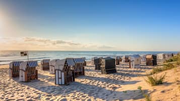 In StrandnĂ€he, LiegestĂŒhle, StrandtĂŒcher