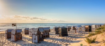 ★ hey BEACHVILLA ★ 5star design vacation home ★ Pool ★ Sauna ★ Climate ★ Baltic Sea ★