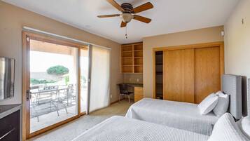 4 bedrooms, desk, iron/ironing board, free WiFi