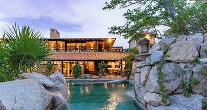 Fully Accessible Luxury Villa - Steps to the Beach