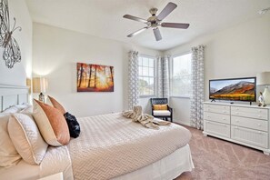 5 habitaciones, tabla de planchar con plancha y cuna de viaje 