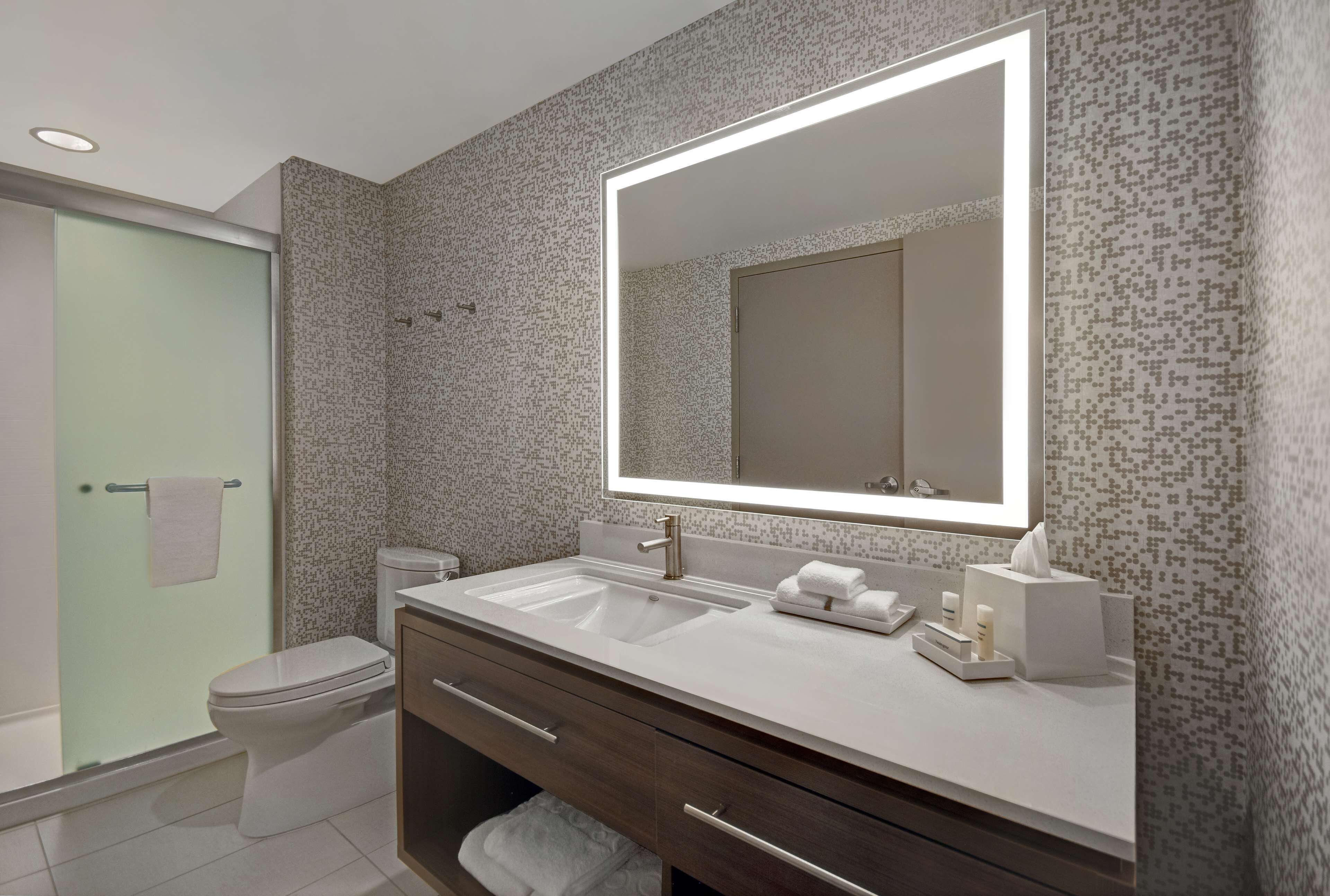 Photo - Home2 Suites by Hilton Atlanta Airport North