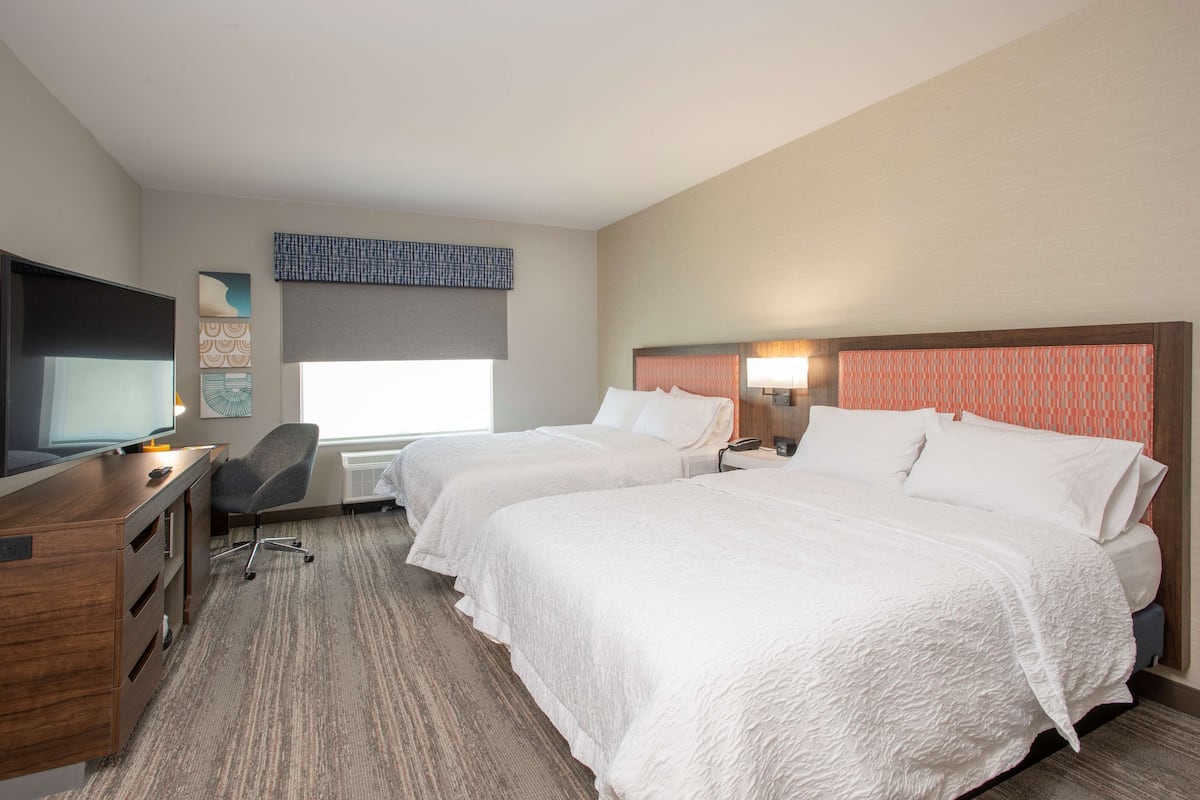 Premium bedding, in-room safe, blackout curtains, iron/ironing board