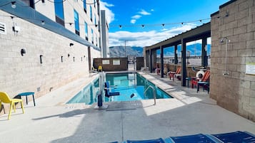 Udendørs pool, liggestole