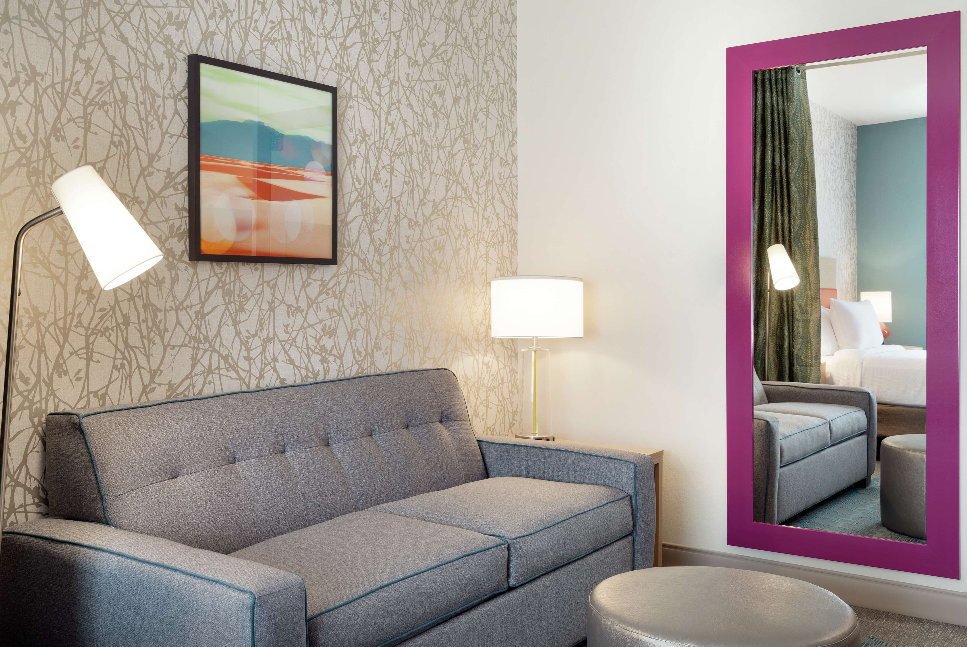 studio, 1 queen bed, non smoking | living area | 50-inch smart tv with satellite channels, tv, offices