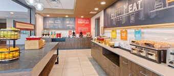 Hampton Inn & Suites Alachua I-75