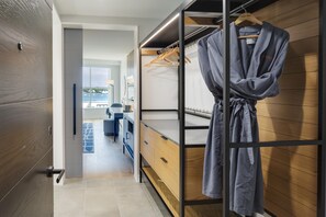 Room - Canopy by Hilton Portland Waterfront (Portland)
