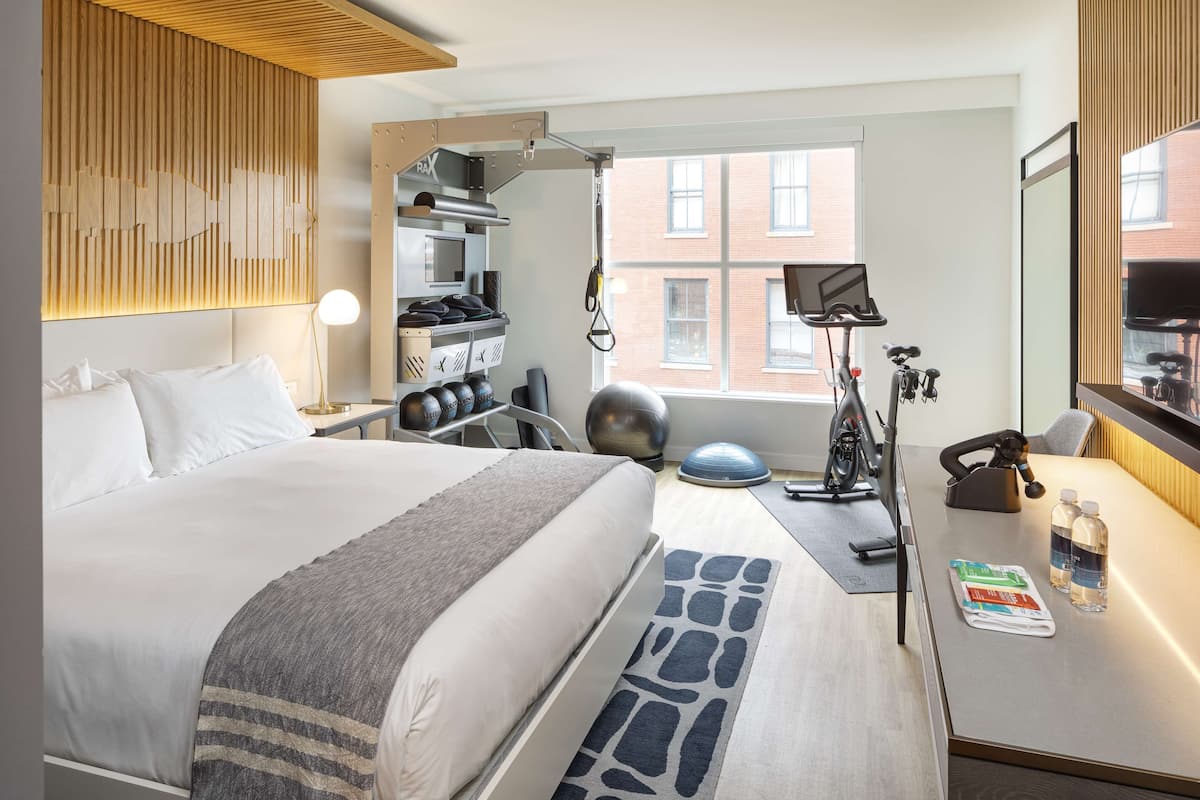 1 bedroom, premium bedding, in-room safe, desk