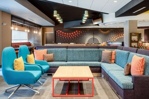 Lobby - Tru By Hilton Bradenton I-75, FL (Bradenton)