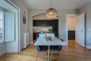 Dining - IMPERIAL • Apartment in the center of Biarritz close to the beach (Biarritz)