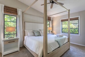 3 bedrooms, desk, iron/ironing board, free WiFi - BEACHY PARADISE close to Siesta Key! (Sarasota)