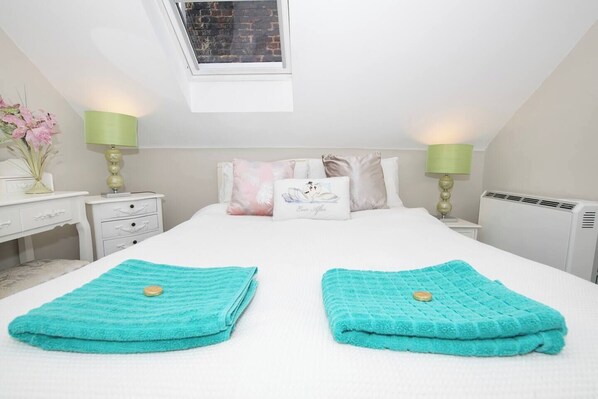 2 多间卧室、熨斗/熨衣板、旅行婴儿床、WiFi