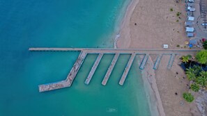 Sur la plage, serviettes de plage