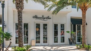 Exterior detail - 2 Pools, Easy Beach Access, Dining & Shopping + Free Attraction Tickets! (Seacrest Beach)