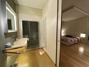 2 Schlafzimmer, Bügeleisen/Bügelbrett, Reisekinderbett, WLAN