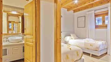 3 dormitorios, tabla de planchar con plancha, Internet y ropa de cama