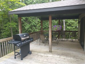 屋外ダイニングエリア