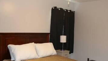 3 chambres, bureau, fer et planche à repasser, Wi-Fi gratuit