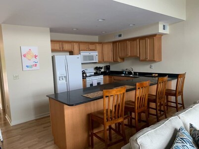 Spring Specials!  Waterfront Townhome & Boathouse 