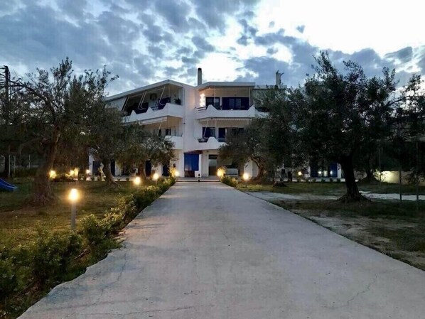 Exterior - Amalfi Complex-first floor (Κάτω Αλμυρή)