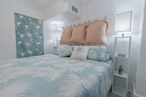 3 habitaciones, escritorio, tabla de planchar con plancha y wifi gratis 