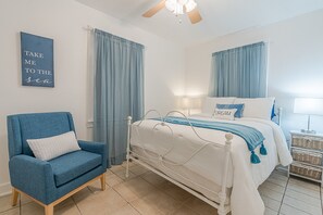 3 Schlafzimmer, Schreibtisch, Bügeleisen/Bügelbrett, kostenloses WLAN