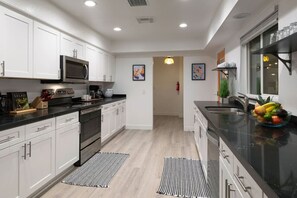 Fridge, microwave, oven, stovetop - Spacious Mid-Century Style Oasis with Casita (Palm Springs)