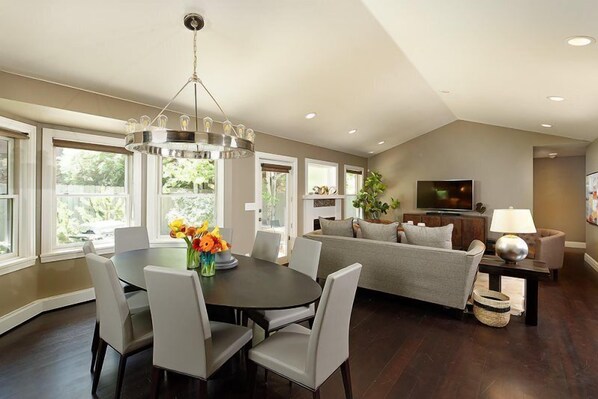 House (Aspen 107 Park Ave) | Living room