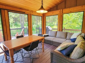 Fireplace, books, stereo, offices - Aspen Grove - 4-Bedroom Home in Mazama (Winthrop)