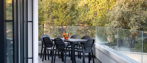 屋外ダイニングエリア