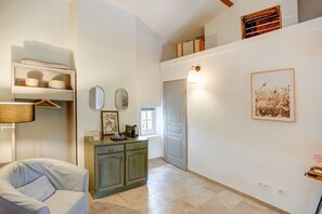 Chambre Double Romantique, vue parc (Chambre des Vignes)