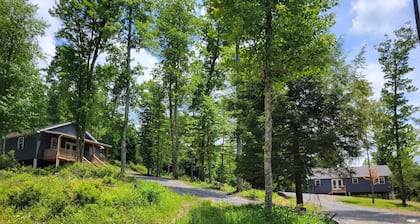 The Blackberry Cottage at Mountain Paradise