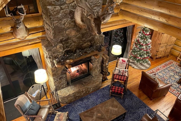 Christmas at North Star Lodge! Main floor sitting area with access to porch.