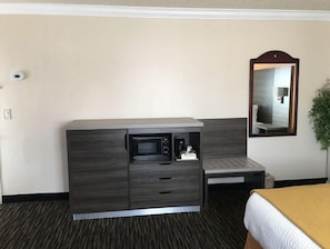1 chambre, bureau, fer et planche Ă repasser, Wi-Fi