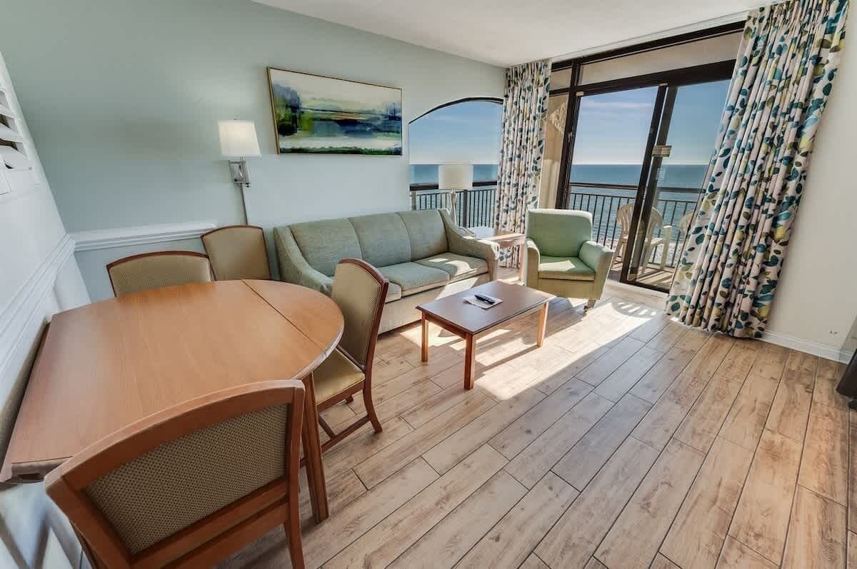 Televisión y oficina 