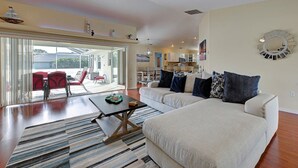 House (Aloha Shores) | Living room - Aloha Shores (Rotonda West)