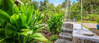 Ohia Cottage: Your Coastal Retreat near Napoopoo Beach