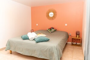 1 chambre, Wi-Fi gratuit, draps fournis