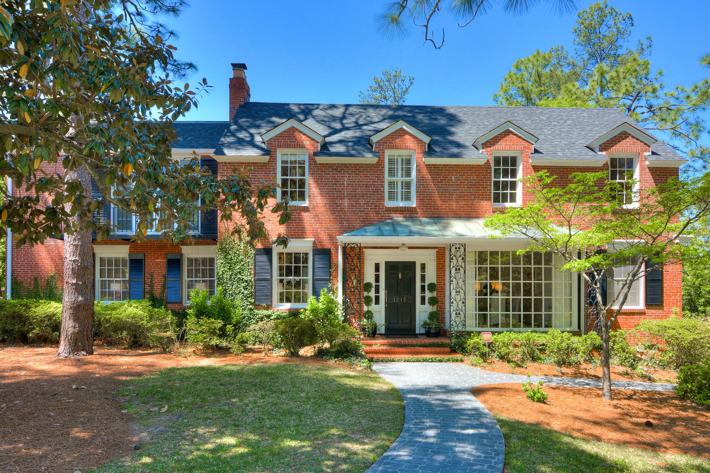 Charming 5 Bedroom House just minutes from ANGC