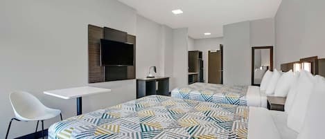 Escritorio, espacio para trabajar con laptop y wifi gratis